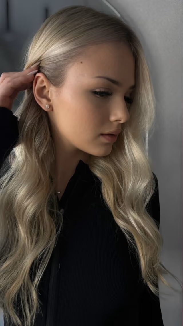 Koloryzacja: długi blond